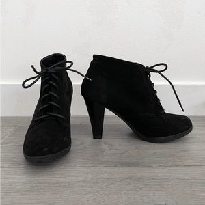 Rialto Black Laced Booties